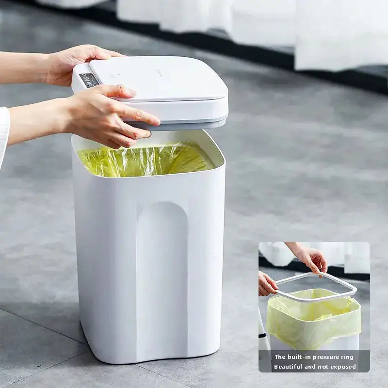 Trash Can with Intelligent Sensor